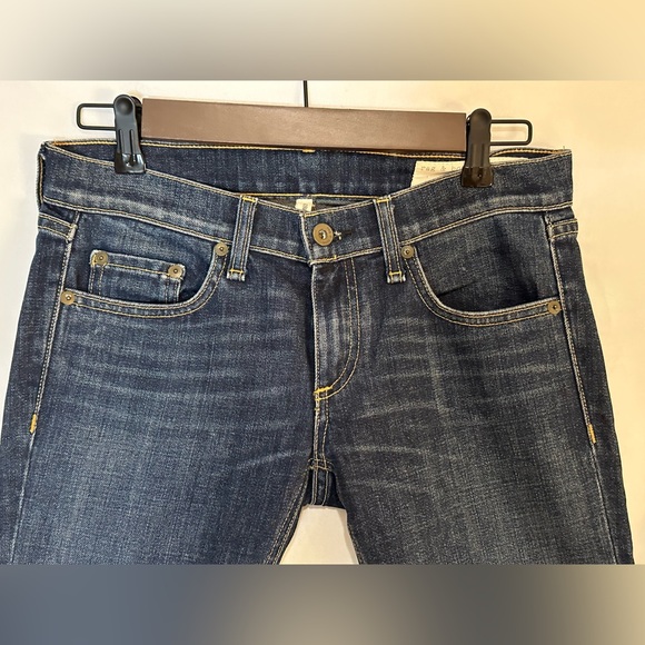 Rag and Bone Tomboy mid-rise jeans in color Aged , Size 24 - Picture 5 of 6